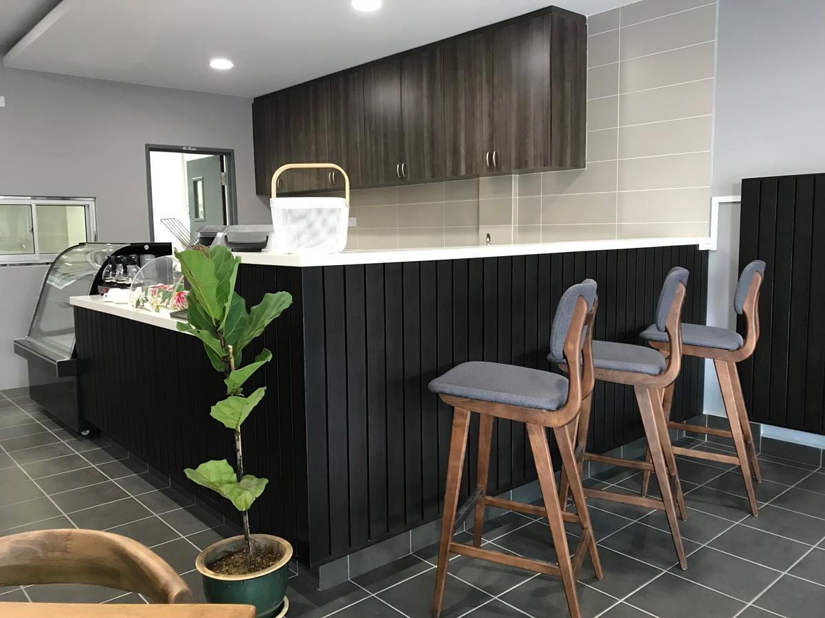 Telanai16 Lodge บันดาร์เสรีเบกาวัน ภายนอก รูปภาพ